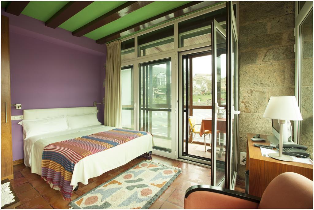 Hotel Ibaiondo Olave Bagian luar foto