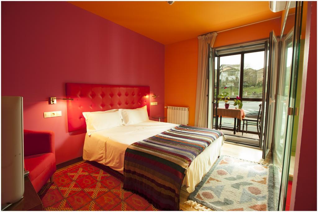 Hotel Ibaiondo Olave Bagian luar foto